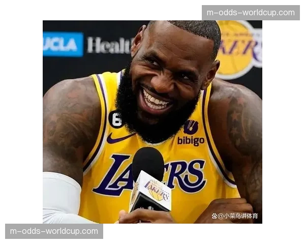 战报:湖人凭借里夫斯边线球助攻詹姆斯绝杀,险胜快船。 战报:湖人凭借里夫斯边线球助攻詹姆斯绝杀,险胜快船。